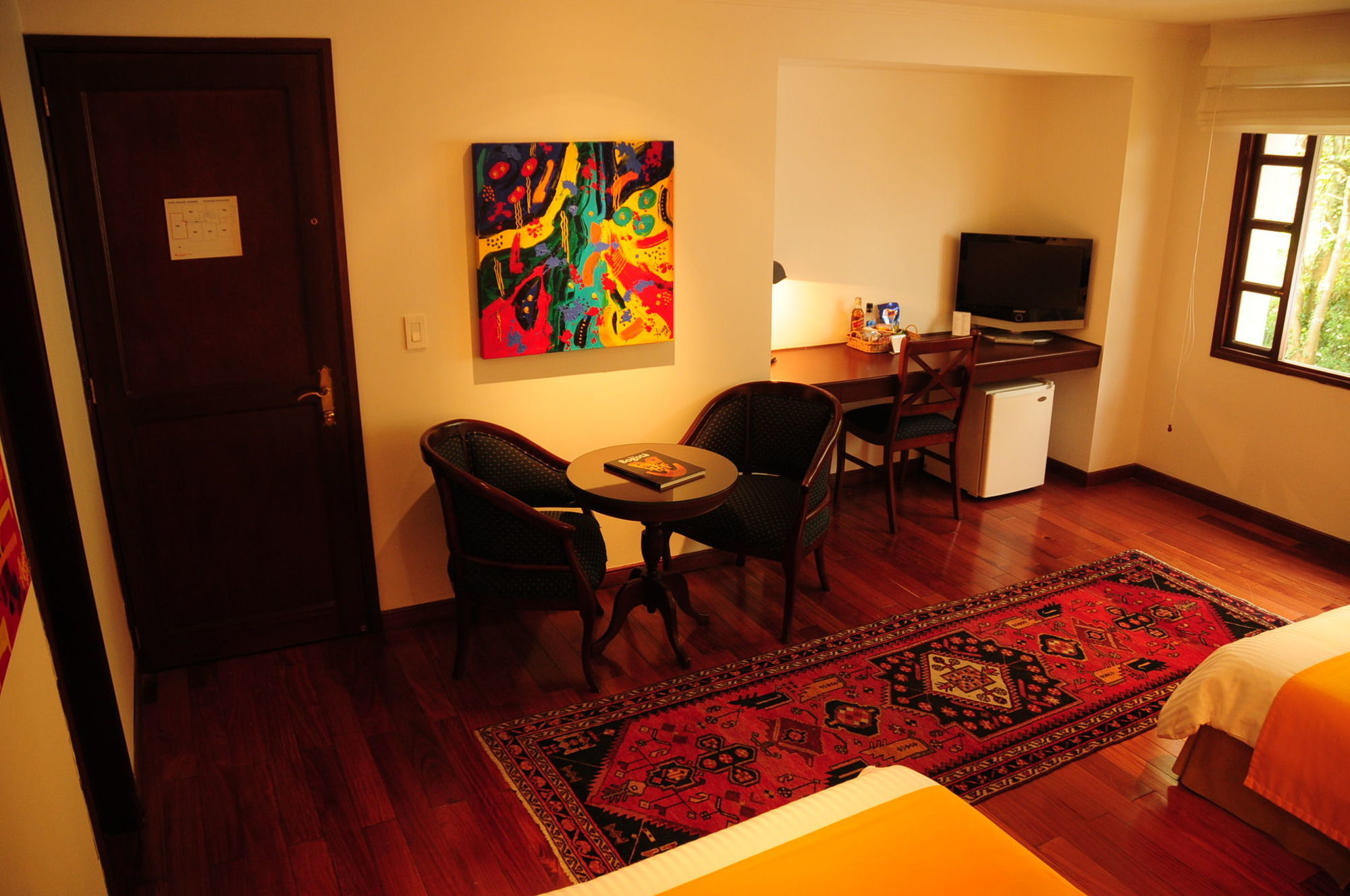 Hotel Emaus Bogota Bagian luar foto