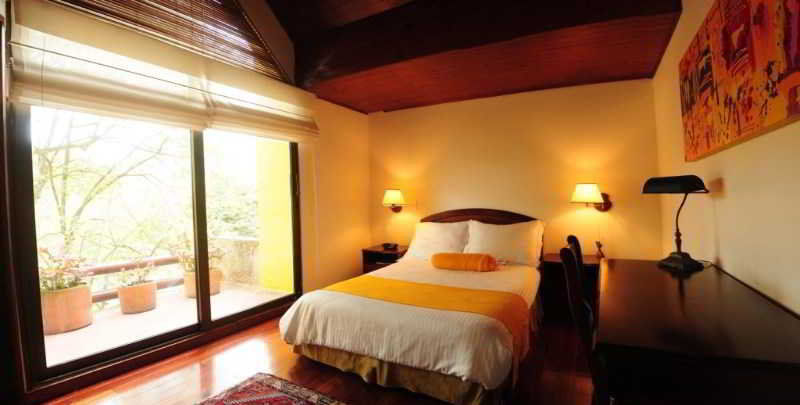 Hotel Emaus Bogota Bagian luar foto