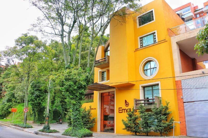 Hotel Emaus Bogota Bagian luar foto