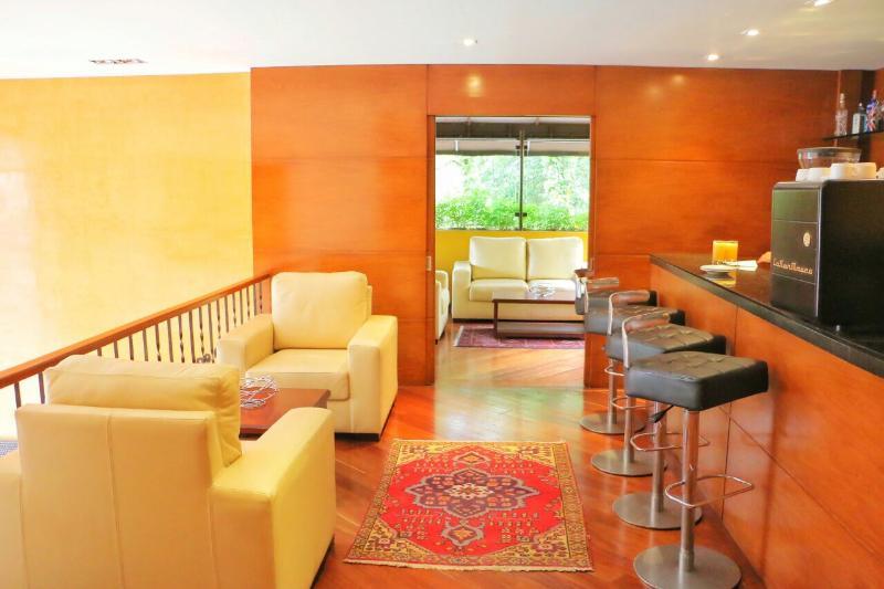 Hotel Emaus Bogota Bagian luar foto