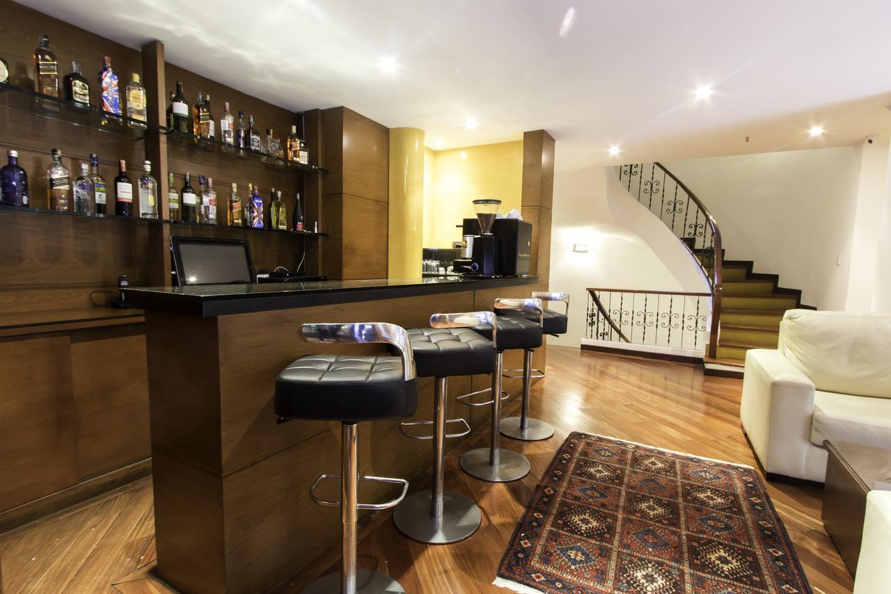 Hotel Emaus Bogota Bagian luar foto
