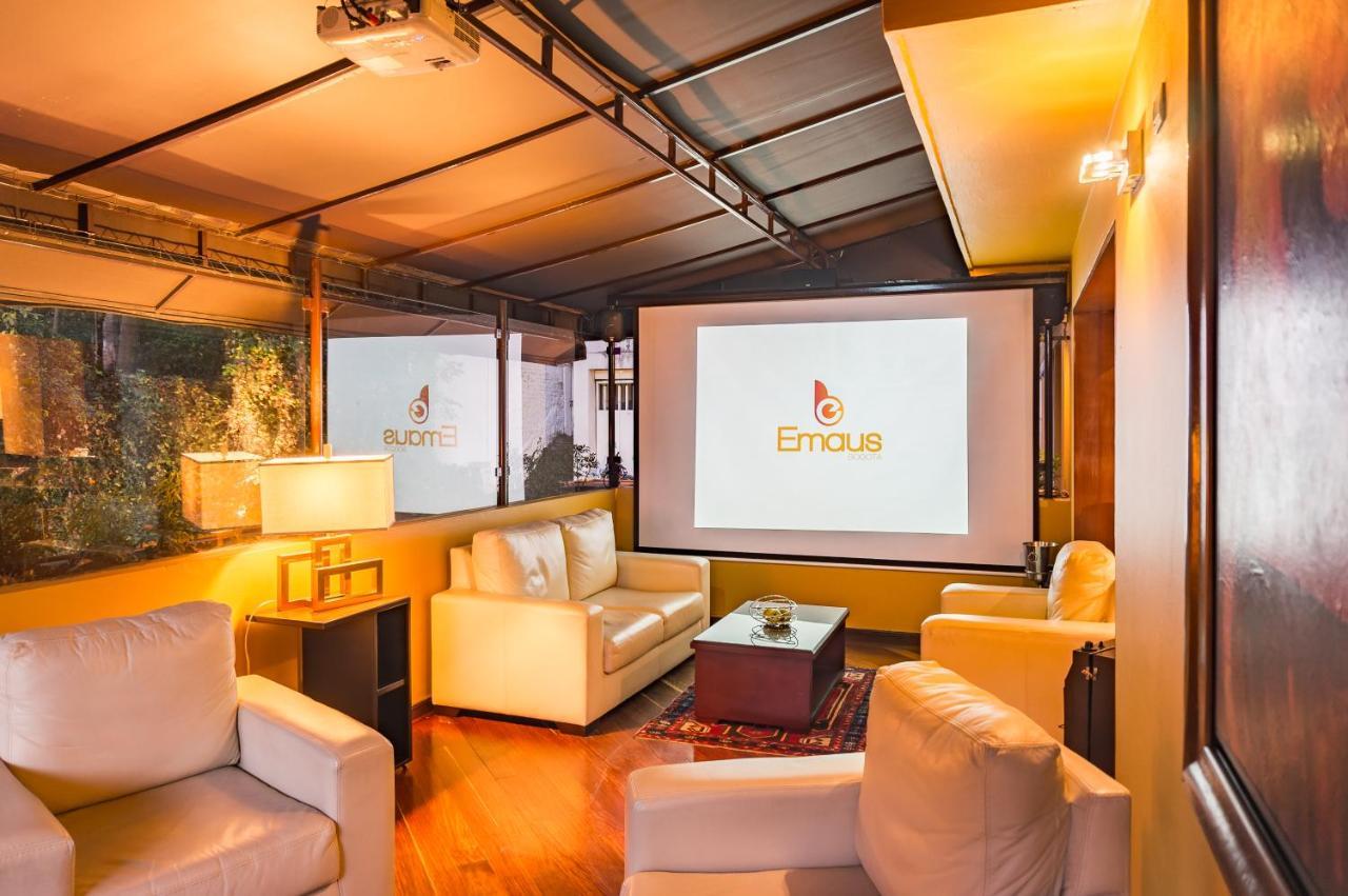 Hotel Emaus Bogota Bagian luar foto