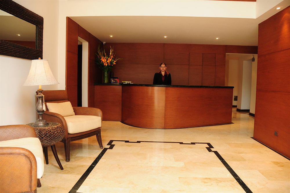 Hotel Emaus Bogota Bagian luar foto